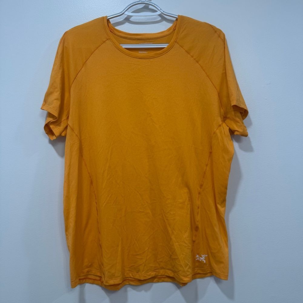 Arcteryx Womens Shirt XL Orange Athletic Performance Short Sleeve Polyester